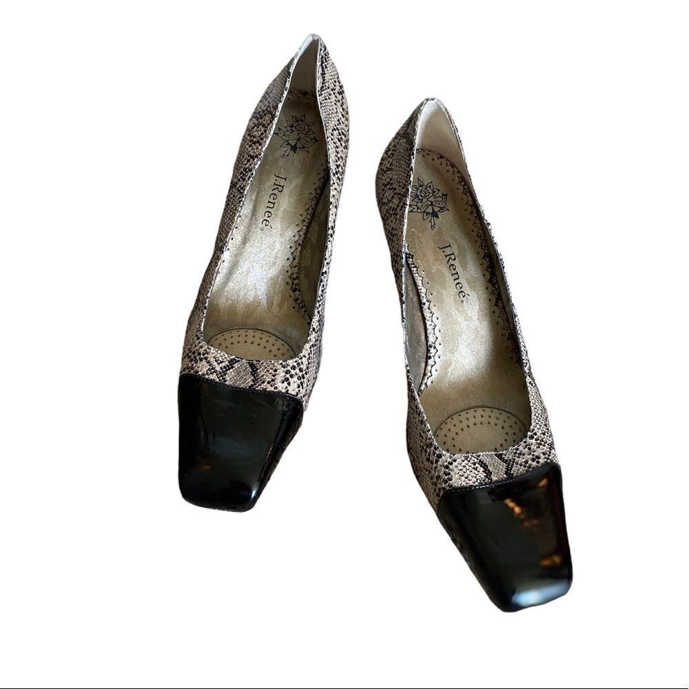 J.RENEE SNAKE PRINT PUMP 9